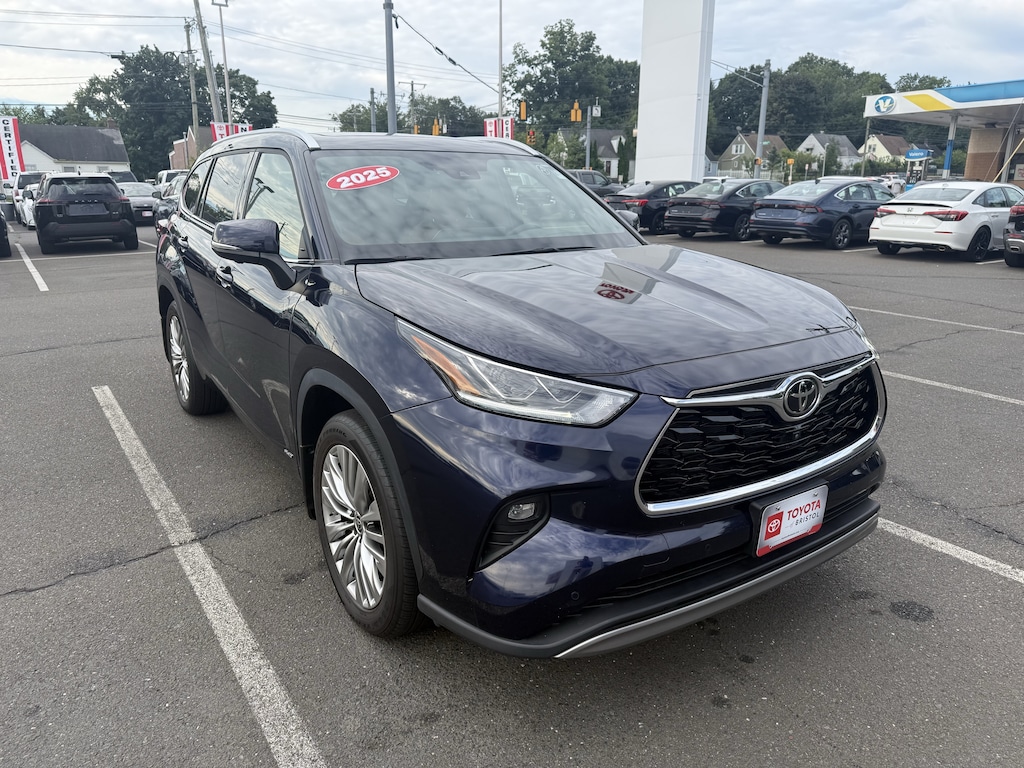 Certified 2025 Toyota Highlander Hybrid Platinum Hybrid Platinum AWD