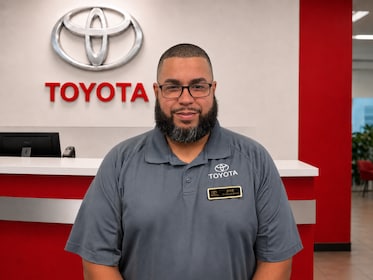 Staff member Jose from ID_c22ce2