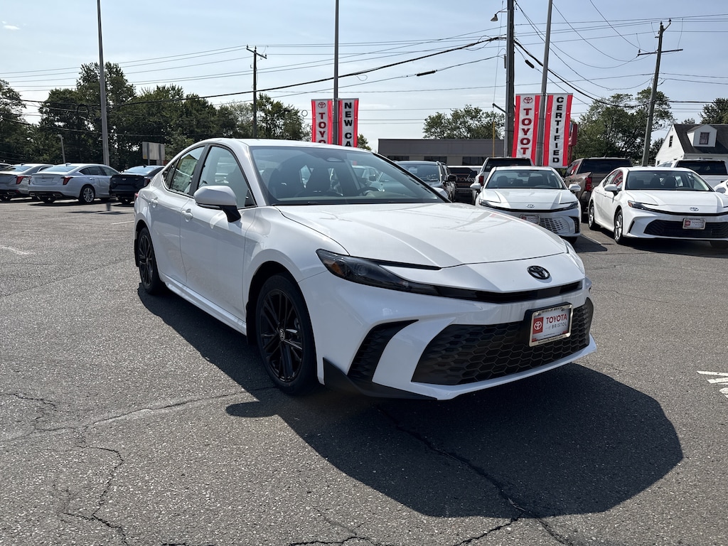 New 2026 Toyota Camry SE Sedan