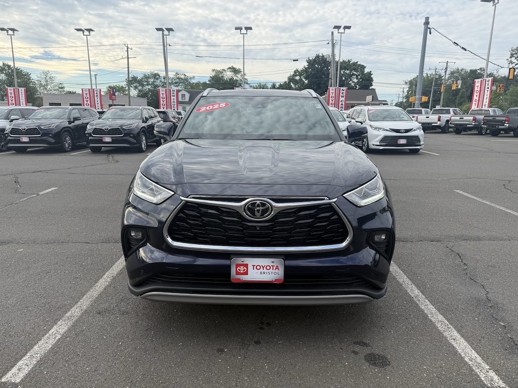 Certified 2025 Toyota Highlander Hybrid Platinum Hybrid Platinum AWD