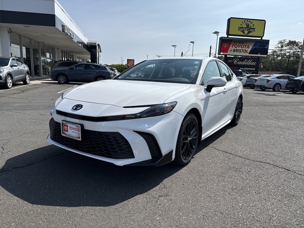 New 2026 Toyota Camry SE Sedan