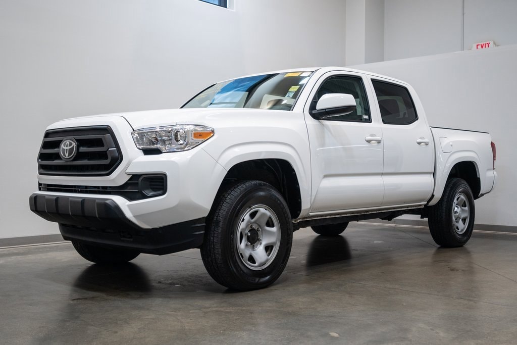 Certified 2022 Toyota Tacoma SR with VIN 3TMCZ5AN8NM478584 for sale in Brookfield, WI