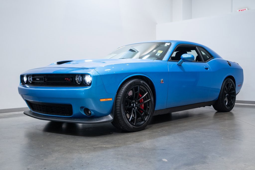 Used 2023 Dodge Challenger R/T with VIN 2C3CDZFJ0PH692521 for sale in Brookfield, WI
