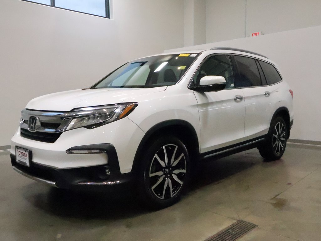 2022 Honda Pilot Touring photo 3