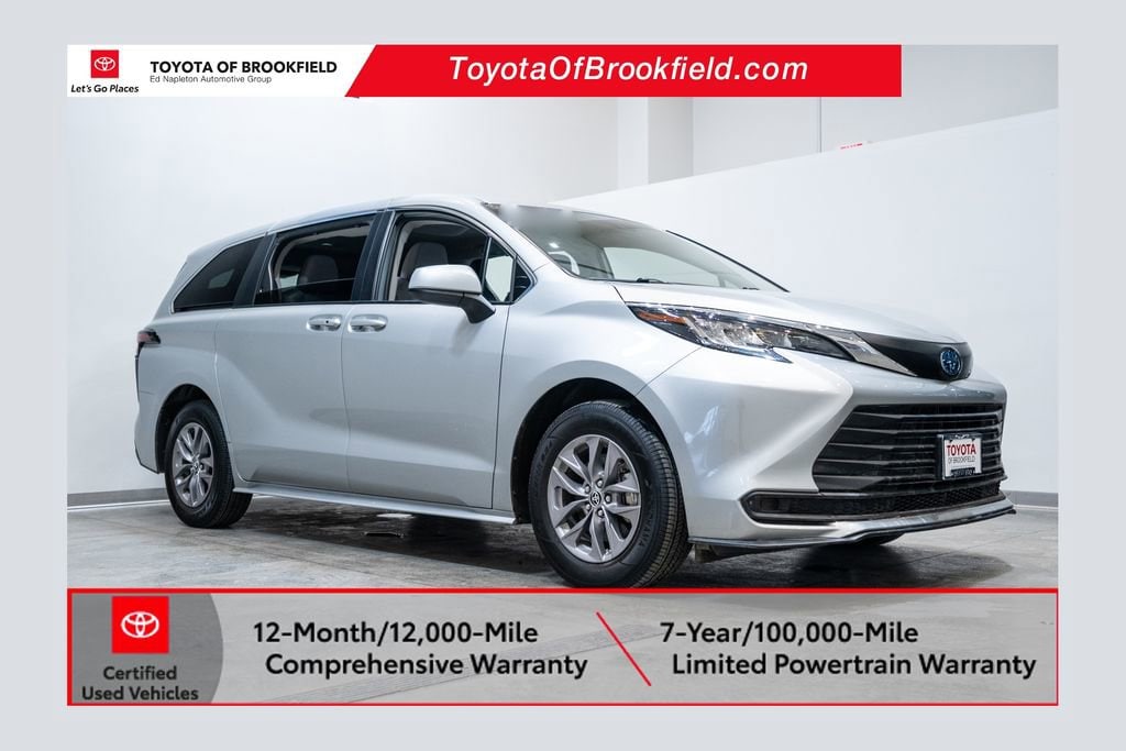 Used 2023 Toyota Sienna LE Van Passenger Van