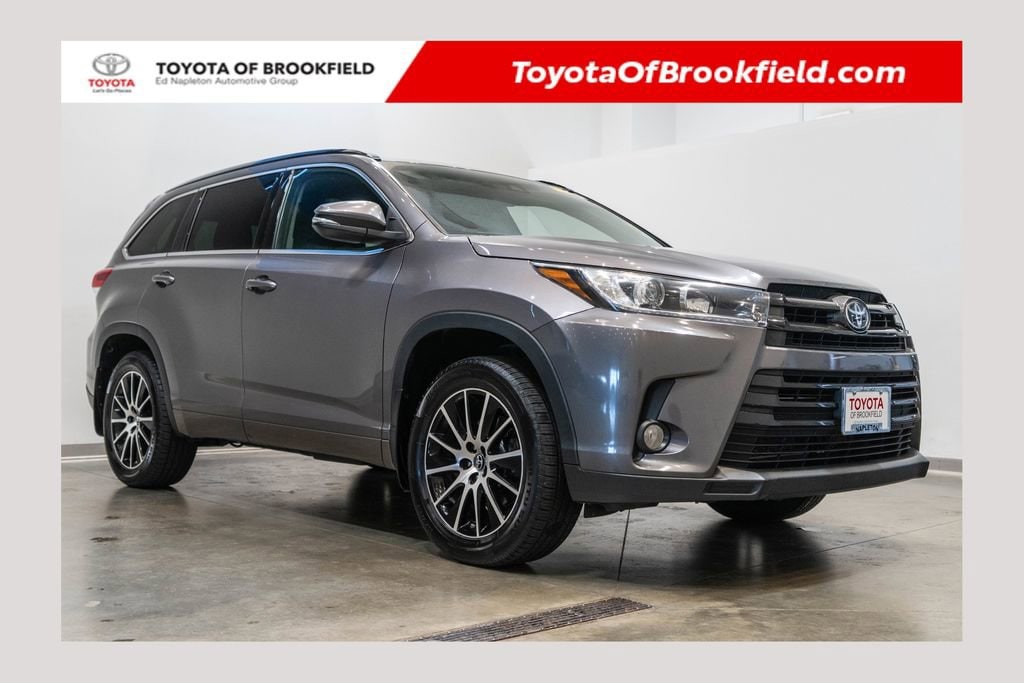 Used 2018 Toyota Highlander SE SUV