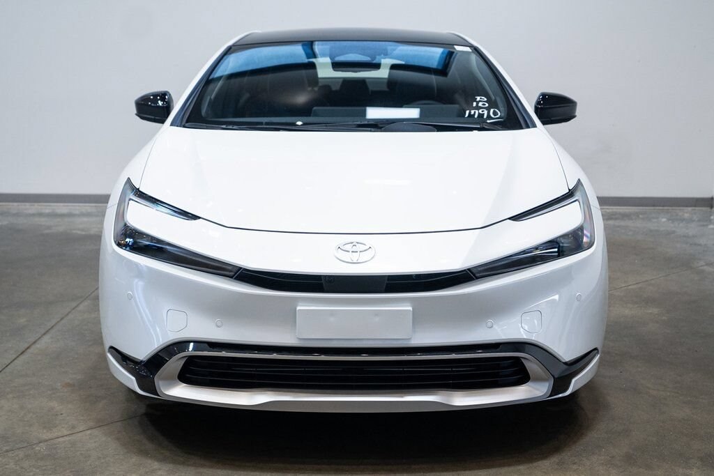 New 2026 Toyota Prius Plug-in Hybrid XSE Premium Hatchback