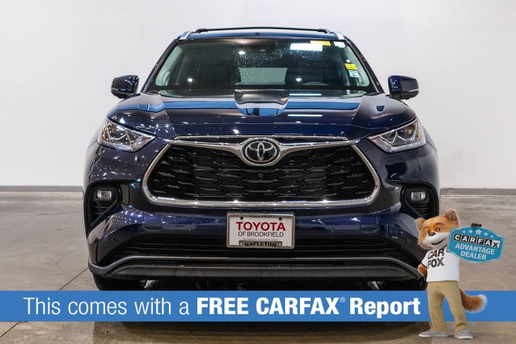 Used 2026 Toyota Highlander Hybrid Limited SUV