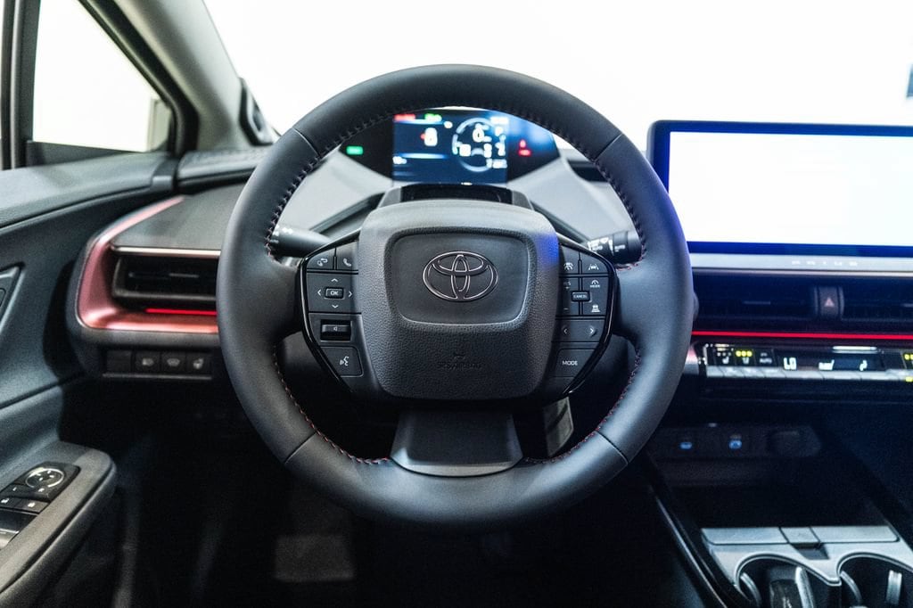 2026 Toyota Prius Plug-in Hybrid XSE Premium - Photo 16