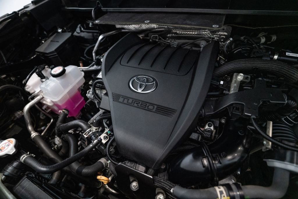 2024 Toyota Highlander LE - Photo 13