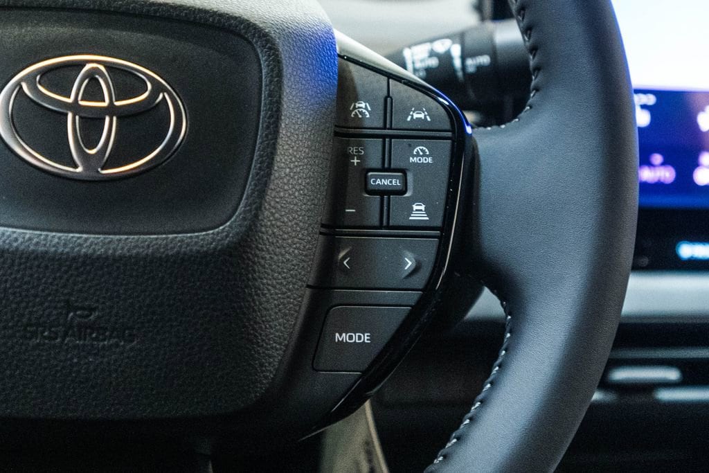 2026 Toyota C-HR SE - Photo 19
