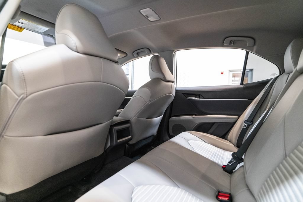 2024 Toyota Camry SE - Photo 14