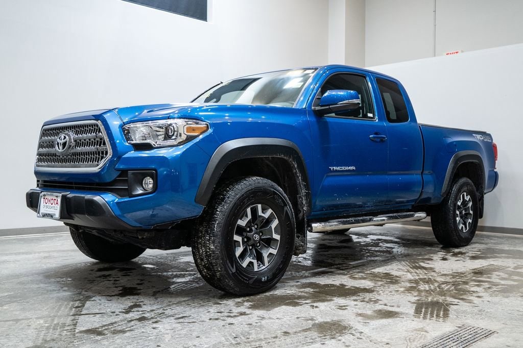 Used 2017 Toyota Tacoma TRD Off-Road Truck Access Cab