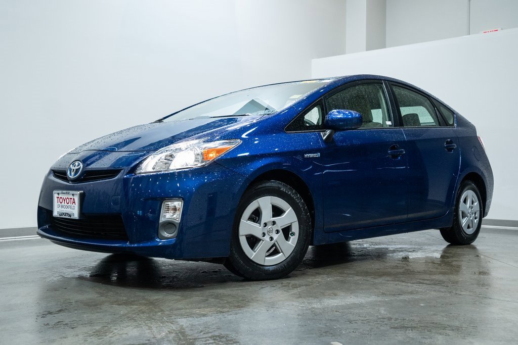 Used 2010 Toyota Prius III with VIN JTDKN3DU9A0010858 for sale in Brookfield, WI