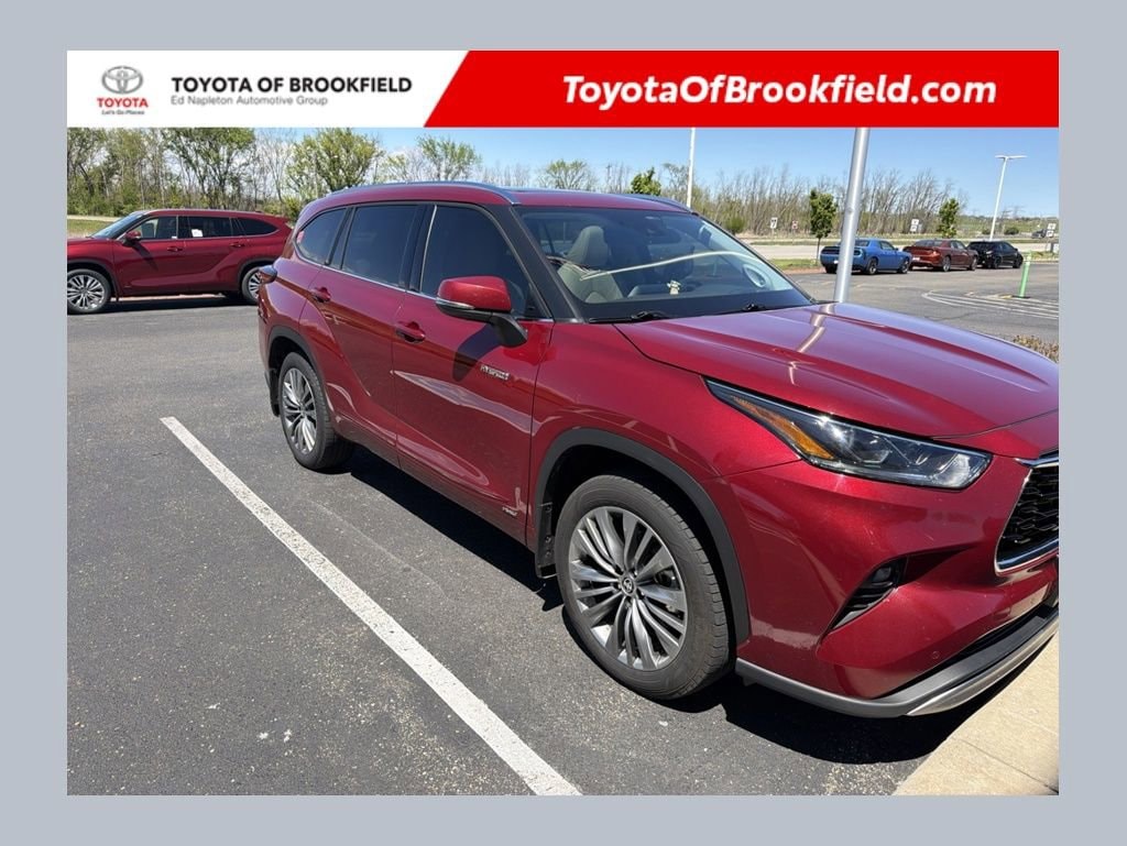 2021 Toyota Highlander Platinum Hybrid 4x4's photo