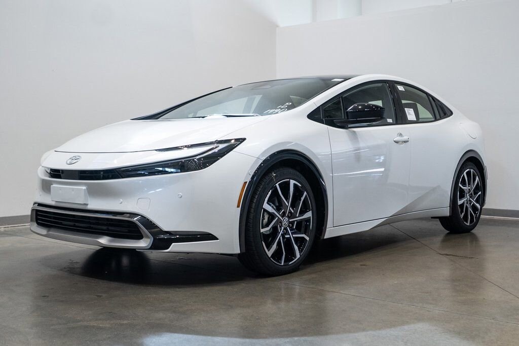 New 2026 Toyota Prius Plug-in Hybrid XSE Premium Hatchback