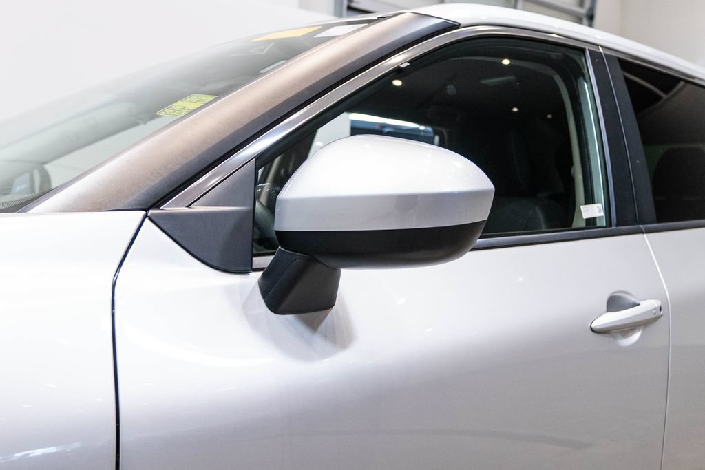 2023 Nissan Rogue SV - Photo 11