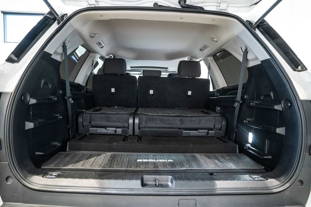 2023 Toyota Sequoia SR5 - Photo 38