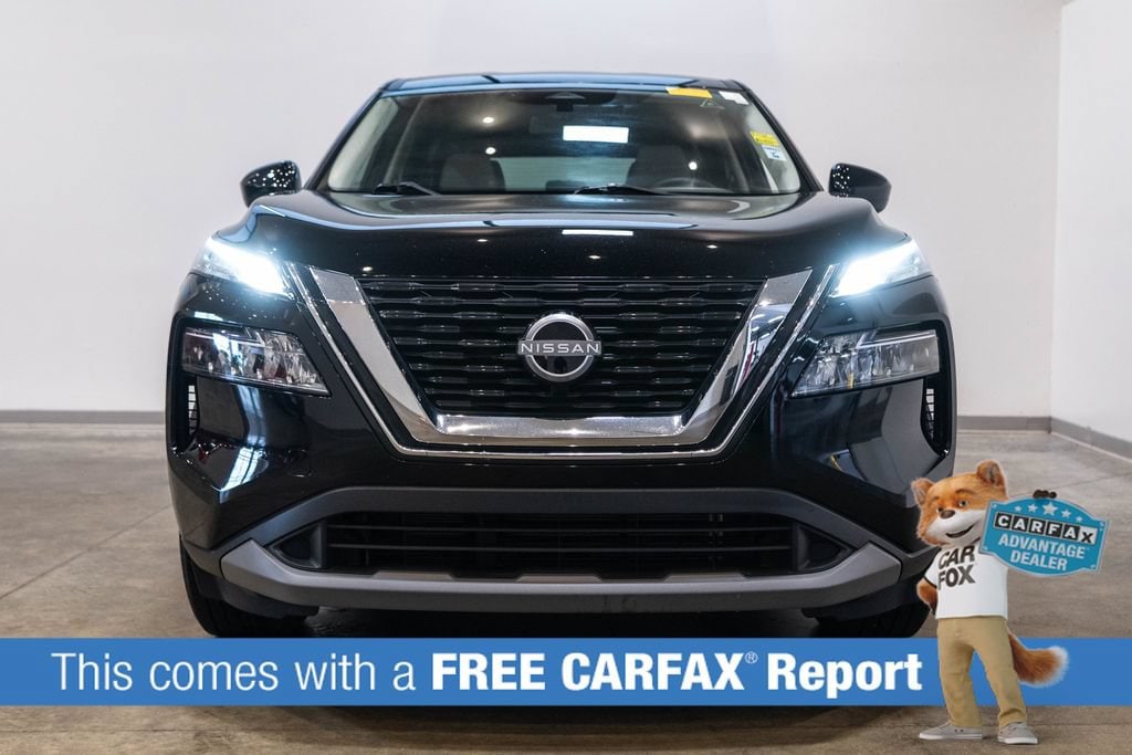 Used 2023 Nissan Rogue SV with VIN JN8BT3BA5PW423501 for sale in Brookfield, WI