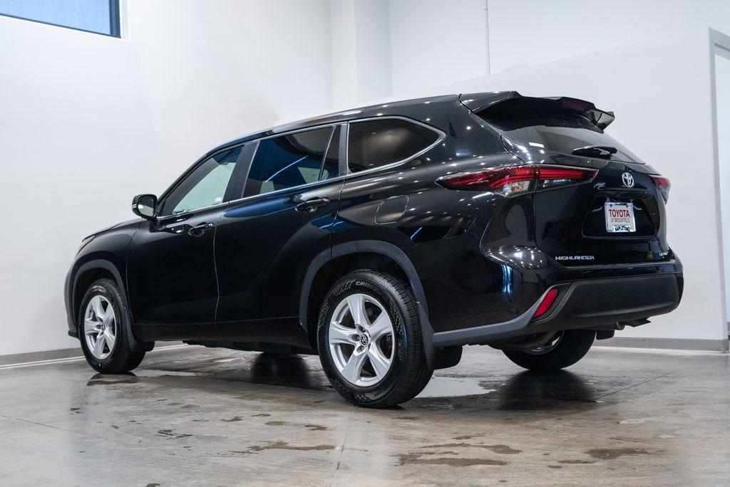 2024 Toyota Highlander LE - Photo 7