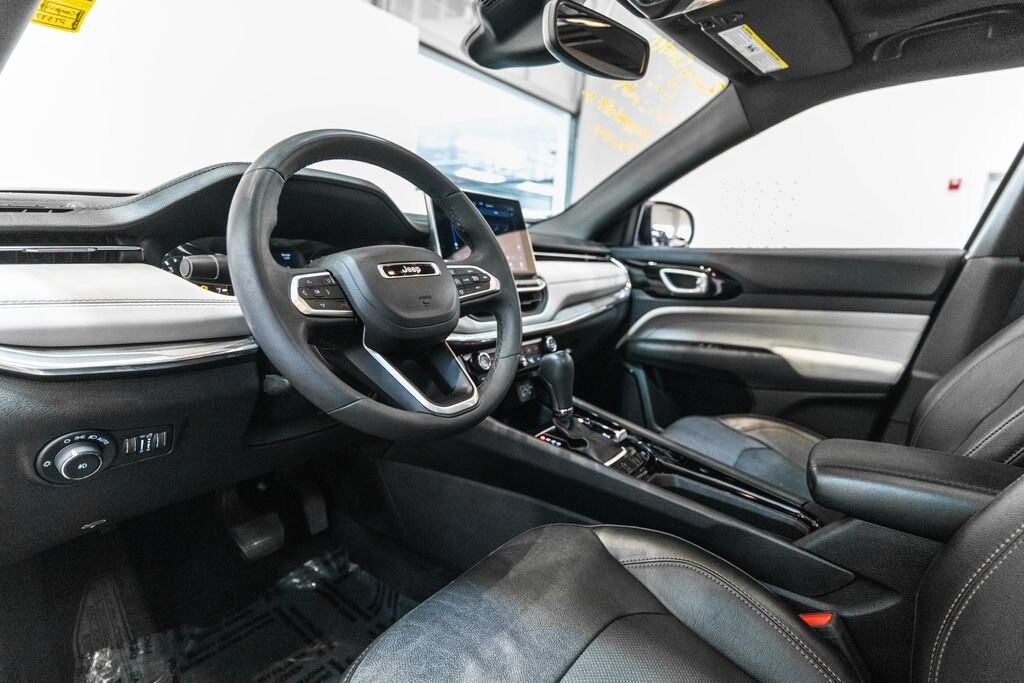 Used 2023 Jeep Compass Limited SUV