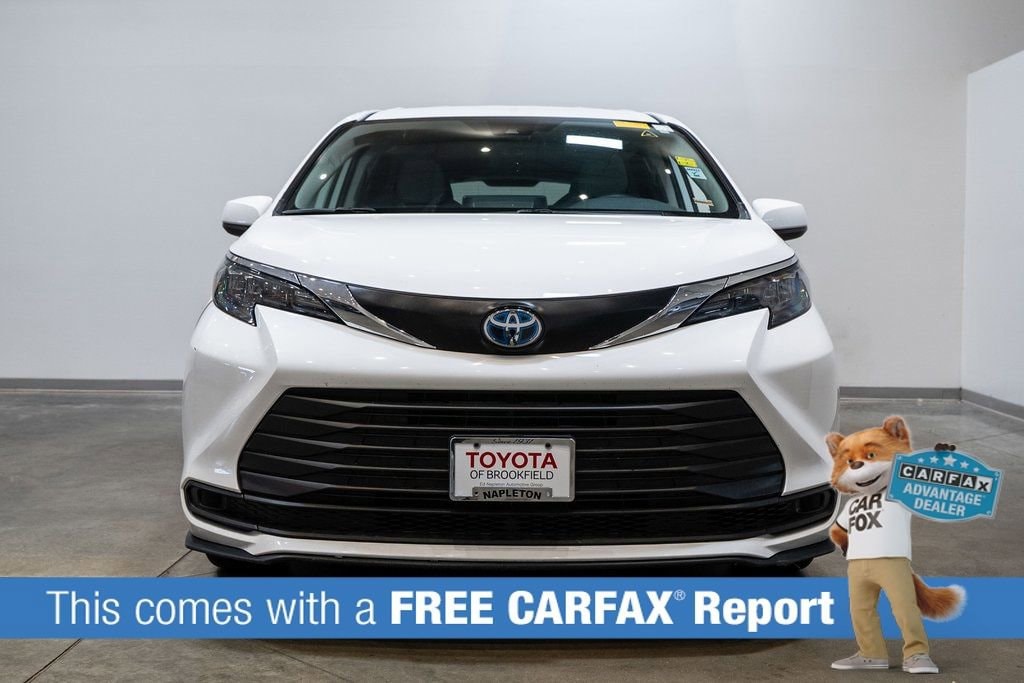 Used 2024 Toyota Sienna LE Van Passenger Van