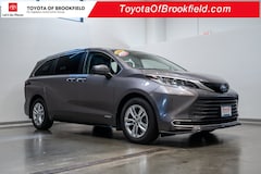 2021 Toyota Sienna Limited Van
