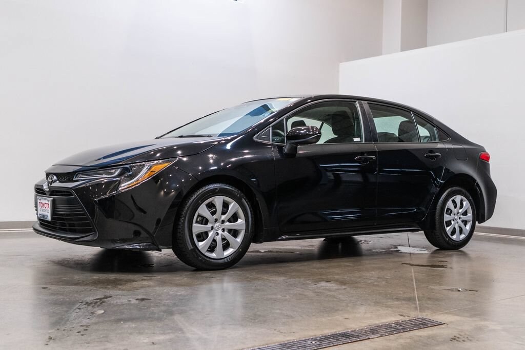 Used 2024 Toyota Corolla LE Sedan