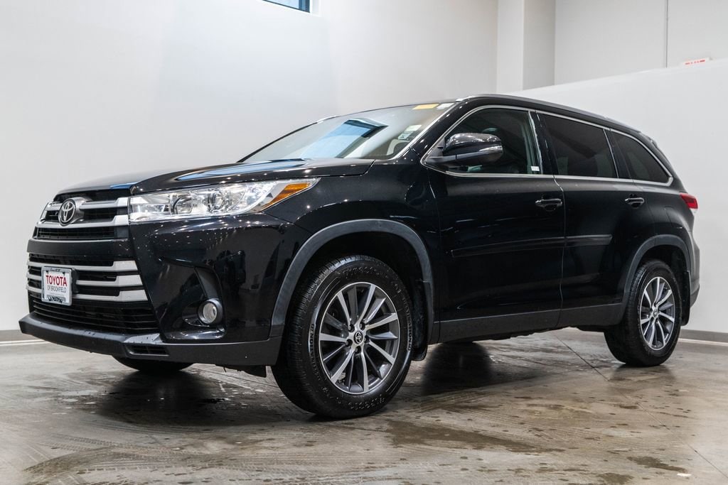 Used 2019 Toyota Highlander XLE SUV