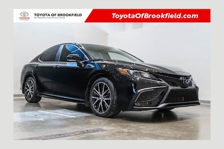 2023 Toyota Camry SE Sedan