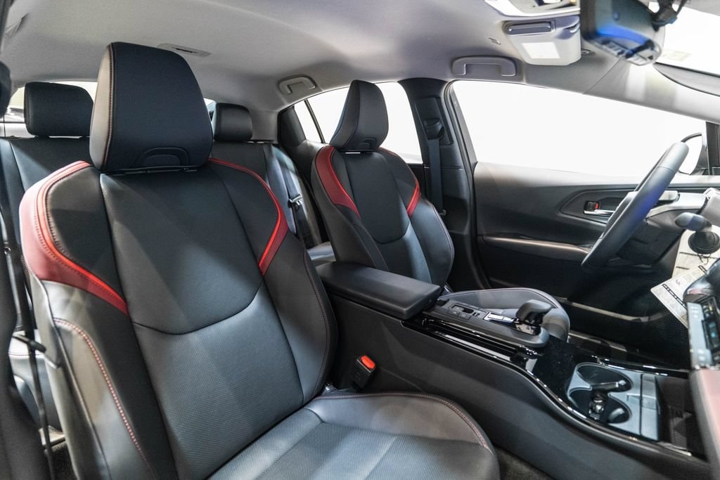 2026 Toyota Prius Plug-in Hybrid XSE Premium - Photo 15