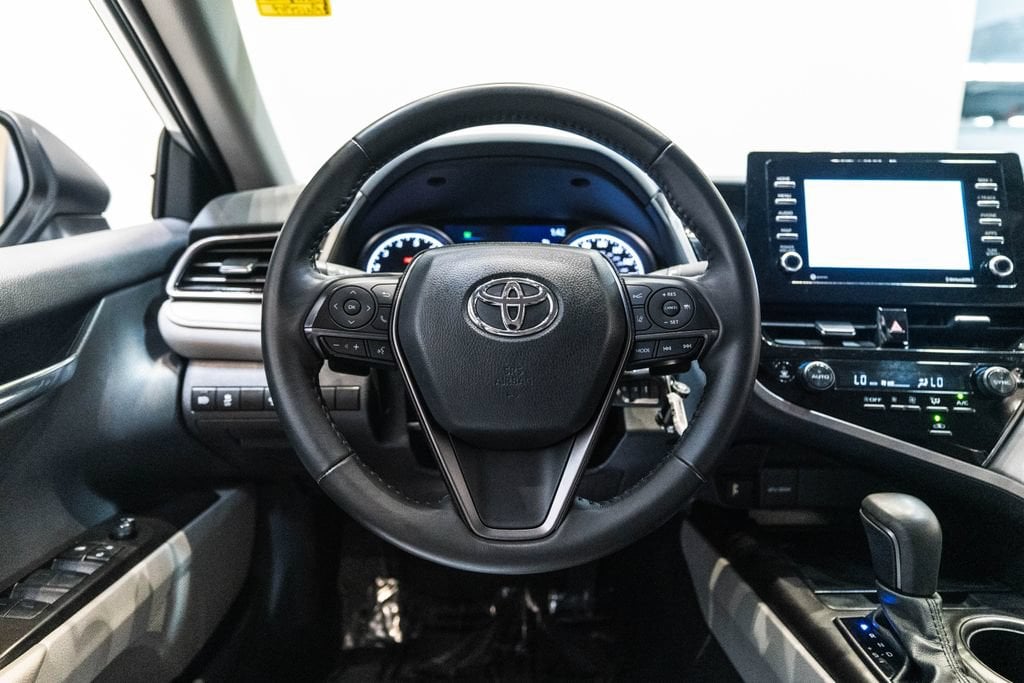 2024 Toyota Camry SE - Photo 16