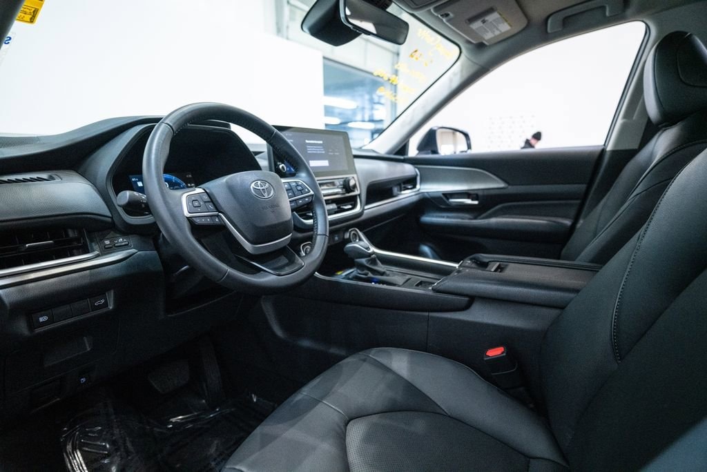 Used 2025 Toyota Grand Highlander XLE SUV