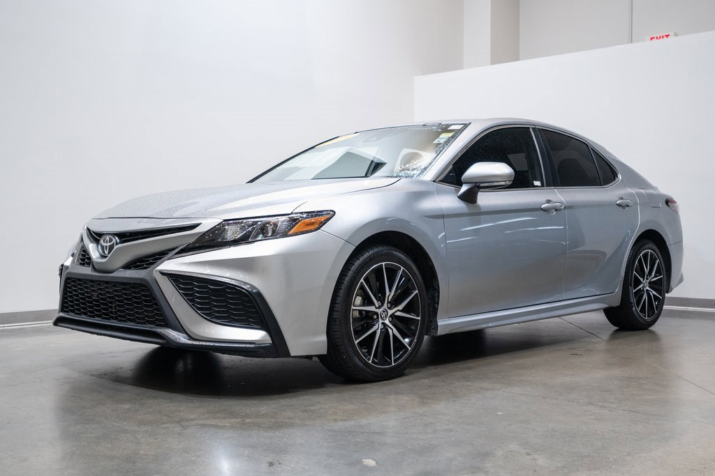 Used 2024 Toyota Camry SE with VIN 4T1G11AK2RU888348 for sale in Brookfield, WI