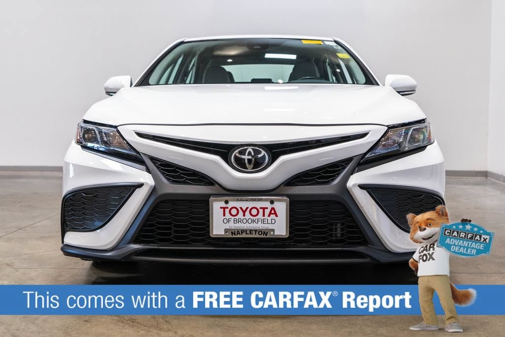 Used 2024 Toyota Camry SE Sedan