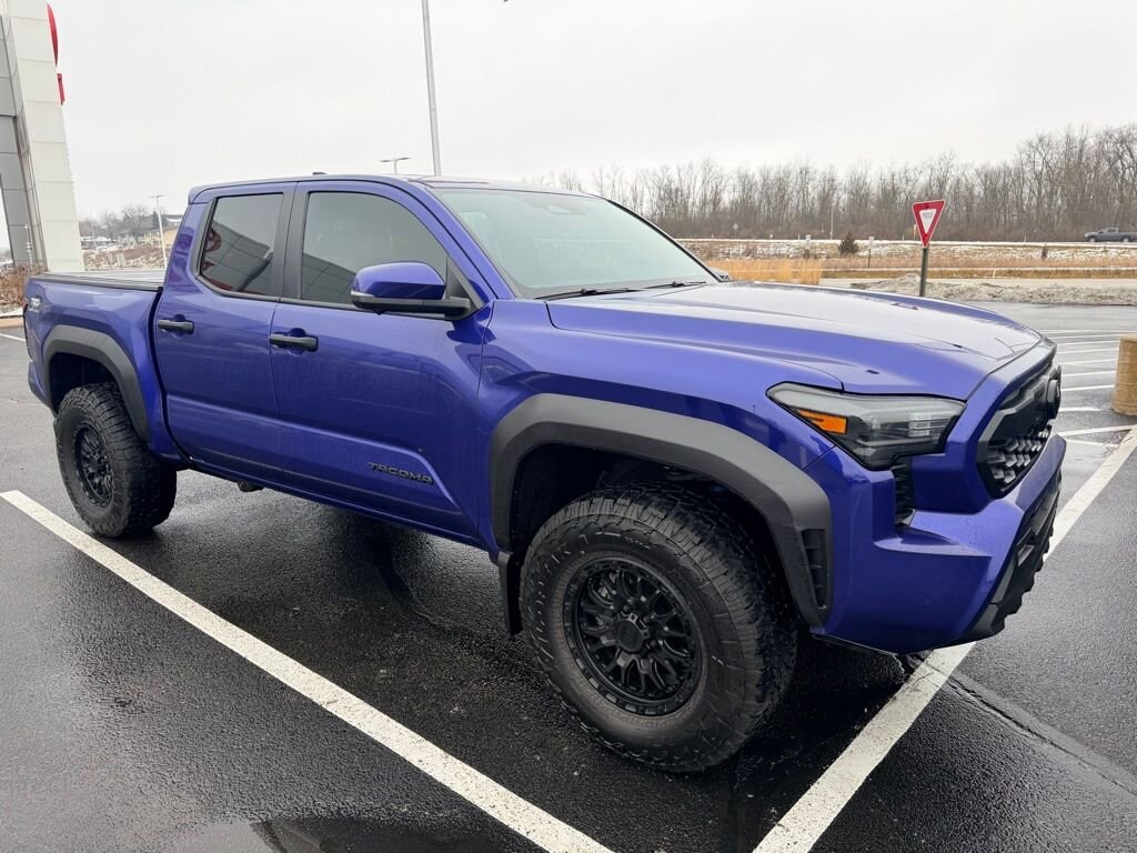 Used 2025 Toyota Tacoma TRD Off-Road Truck Double Cab