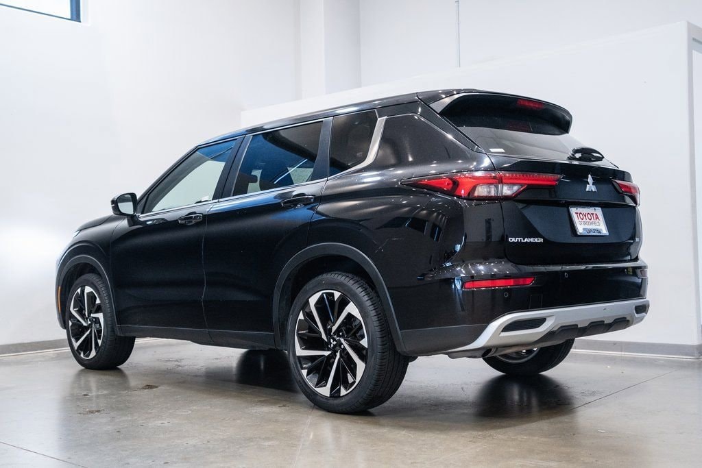 Used 2024 Mitsubishi Outlander SE SUV
