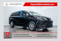 2025 Toyota Sienna LE Van Passenger Van