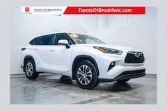 2024 Toyota Highlander Hybrid XLE SUV