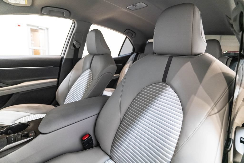 2024 Toyota Camry SE - Photo 6