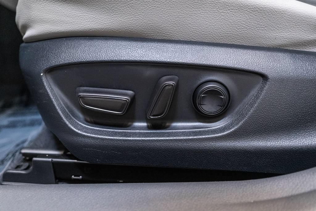 2024 Toyota Camry SE - Photo 21