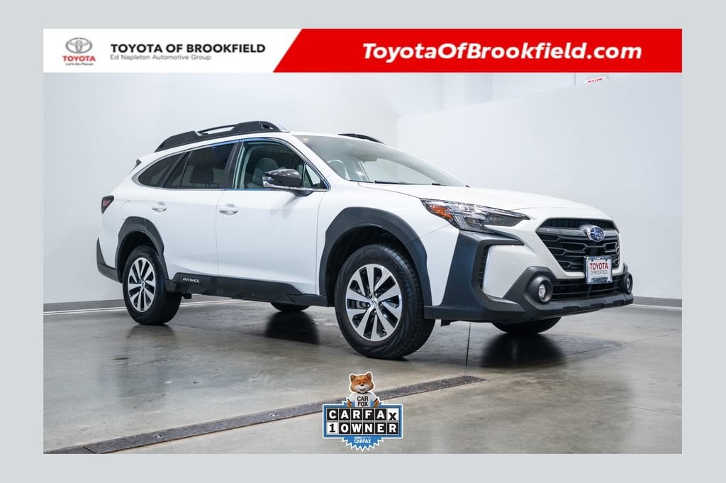 2025 Subaru Outback Premium's photo