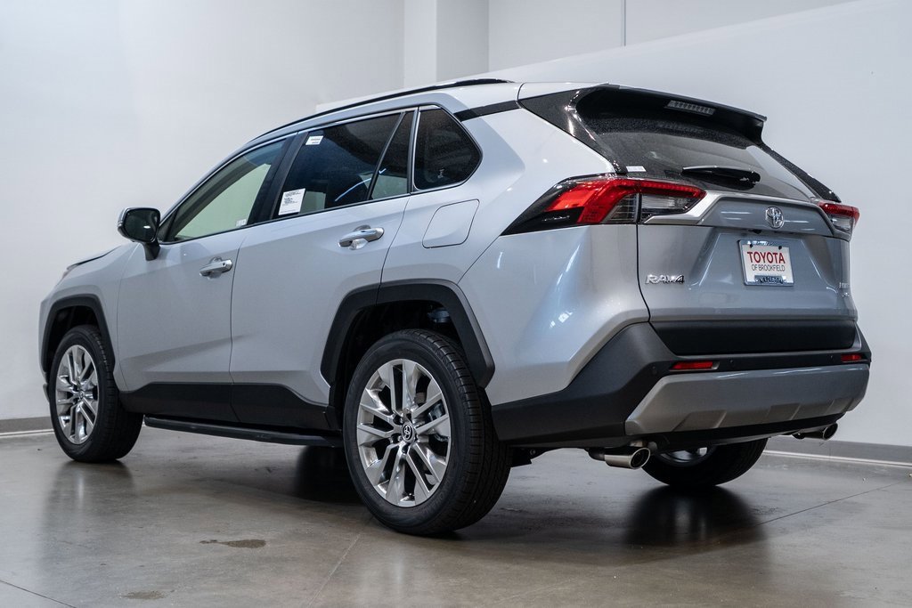 2025 Toyota RAV4 Limited photo 2