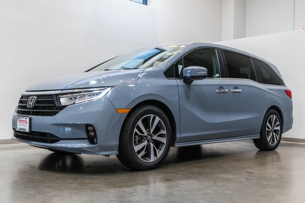 Used 2024 Honda Odyssey Touring Van