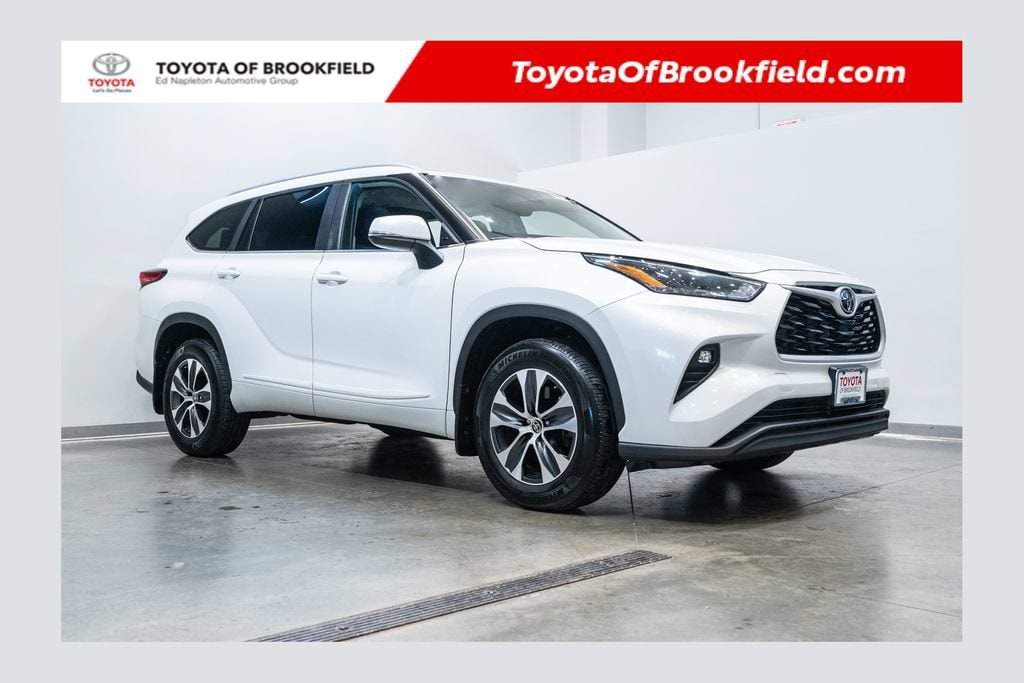 Used 2023 Toyota Highlander XLE SUV