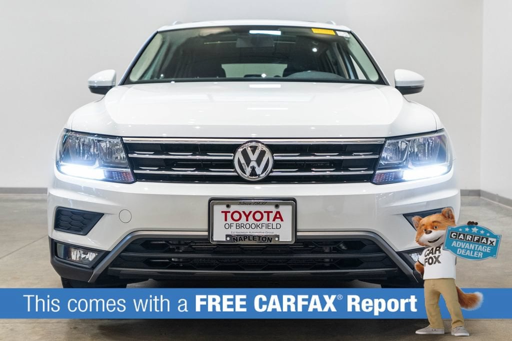 Used 2018 Volkswagen Tiguan SEL with VIN 3VV2B7AX4JM209653 for sale in Brookfield, WI