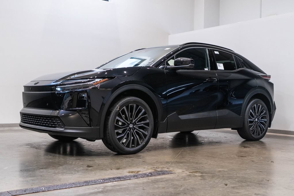 New 2026 Toyota C-HR XSE SUV