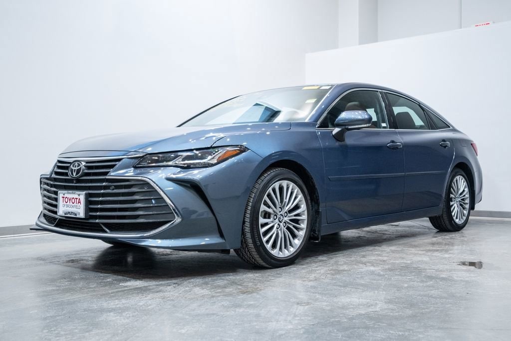 Certified 2019 Toyota Avalon Limited Sedan