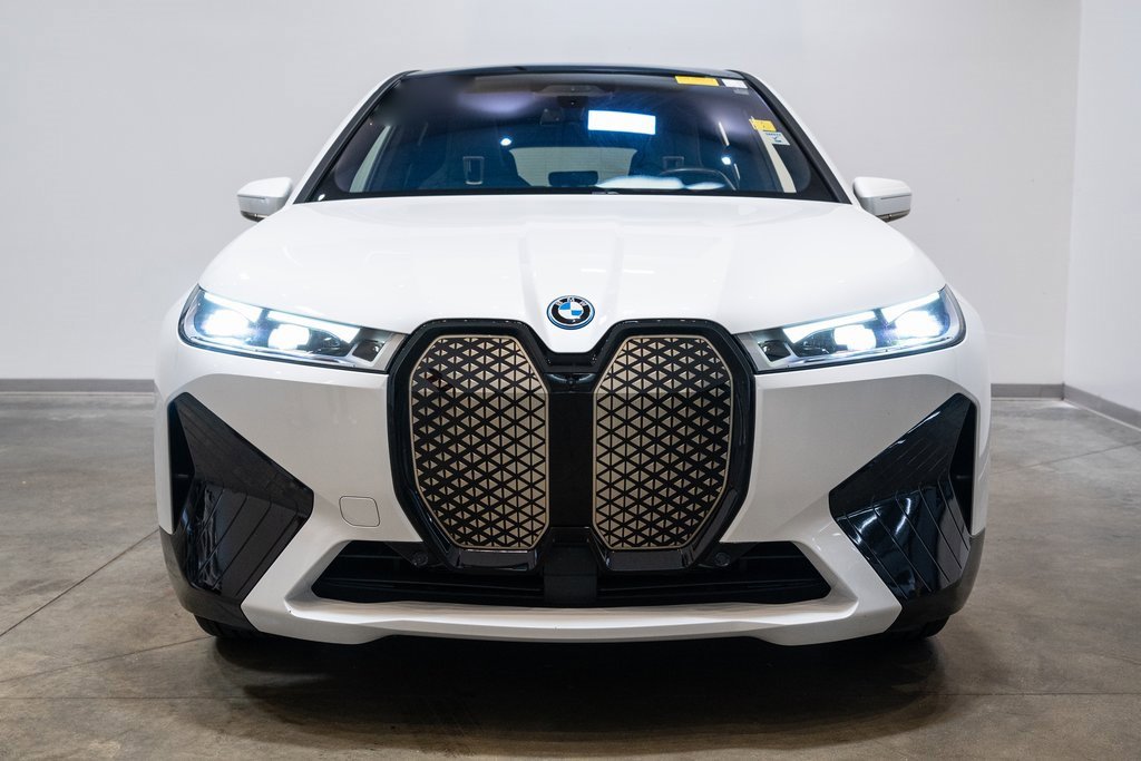 Used 2023 BMW iX Base with VIN WB523CF03PCL77709 for sale in Brookfield, WI