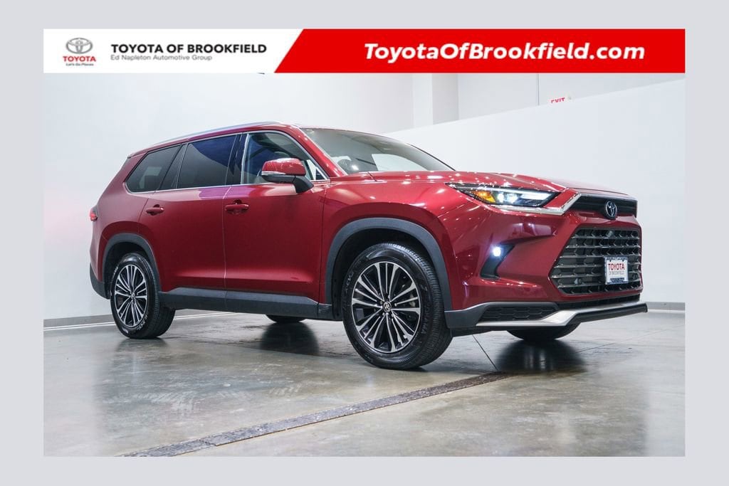 2024 Toyota Grand Highlander Hybrid MAX Platinum AWD's photo